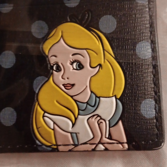 KATE SPADE NWOT ALICE IN WONDERLAND CARD HOLDR - Picture 2 of 5